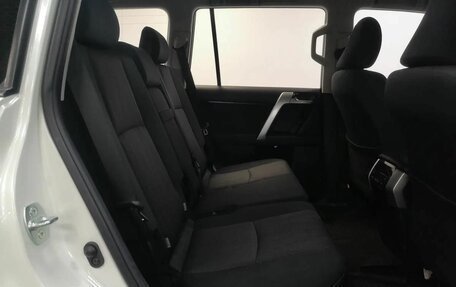 Toyota Land Cruiser Prado 150 рестайлинг 2, 2018 год, 5 100 000 рублей, 18 фотография