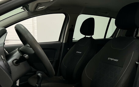 Renault Sandero II рестайлинг, 2018 год, 1 050 000 рублей, 13 фотография