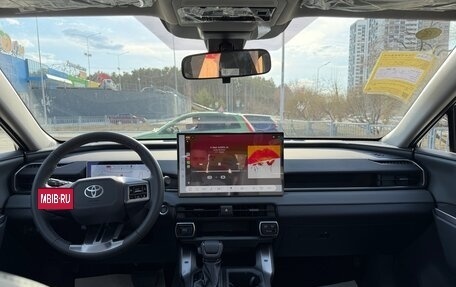 Toyota RAV4, 2026 год, 4 660 000 рублей, 14 фотография