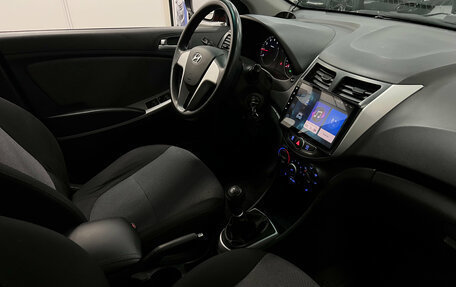 Hyundai Solaris II рестайлинг, 2012 год, 690 000 рублей, 15 фотография