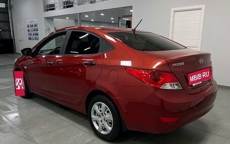 Hyundai Solaris II рестайлинг, 2012 год, 690 000 рублей, 4 фотография