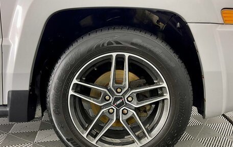 Jeep Liberty (Patriot), 2007 год, 900 000 рублей, 10 фотография