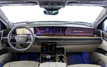 Cadillac Escalade V, 2025 год, 24 700 000 рублей, 10 фотография