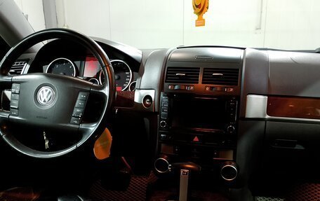 Volkswagen Touareg III, 2008 год, 820 000 рублей, 2 фотография