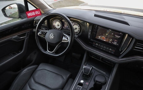 Volkswagen Touareg III, 2021 год, 4 999 000 рублей, 9 фотография