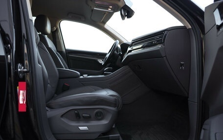 Volkswagen Touareg III, 2021 год, 4 999 000 рублей, 28 фотография