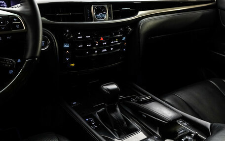 Lexus LX III, 2015 год, 5 499 000 рублей, 19 фотография