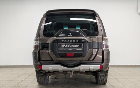 Mitsubishi Pajero IV, 2015 год, 2 645 000 рублей, 3 фотография