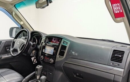 Mitsubishi Pajero IV, 2015 год, 2 645 000 рублей, 17 фотография