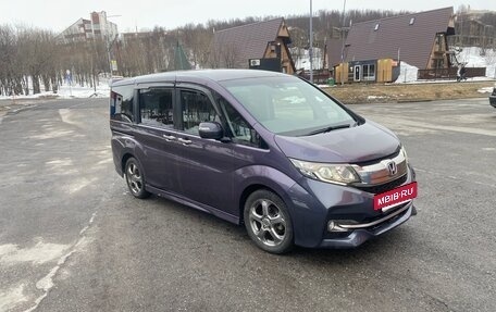 Honda Stepwgn IV, 2016 год, 2 000 000 рублей, 3 фотография