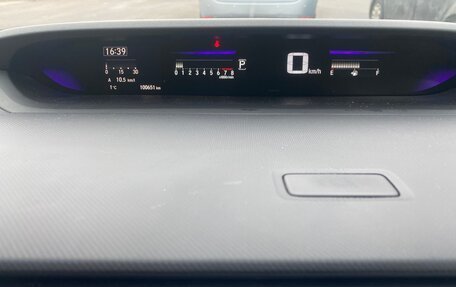 Honda Stepwgn IV, 2016 год, 2 000 000 рублей, 13 фотография