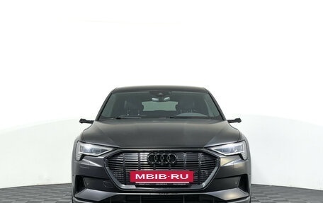 Audi e-tron I, 2021 год, 3 950 000 рублей, 2 фотография