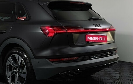 Audi e-tron I, 2021 год, 3 950 000 рублей, 21 фотография