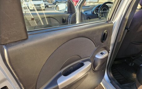 Chevrolet Aveo III, 2006 год, 400 000 рублей, 13 фотография