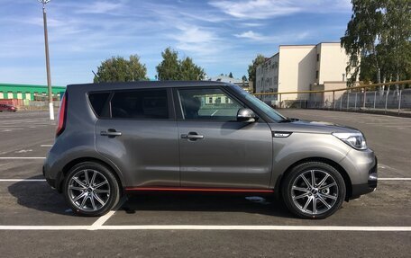 KIA Soul II рестайлинг, 2017 год, 1 850 000 рублей, 5 фотография