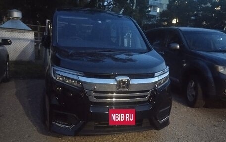 Honda Stepwgn IV, 2019 год, 2 850 000 рублей, 1 фотография