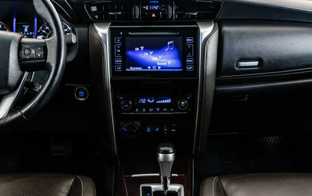 Toyota Fortuner II, 2018 год, 3 399 000 рублей, 14 фотография