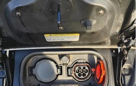 Nissan Leaf II, 2018 год, 2 000 000 рублей, 2 фотография