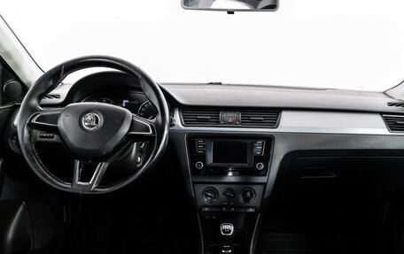 Skoda Rapid I, 2016 год, 699 000 рублей, 10 фотография