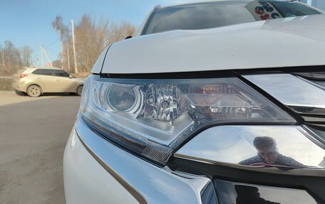 Mitsubishi Outlander III рестайлинг 3, 2018 год, 2 299 800 рублей, 21 фотография