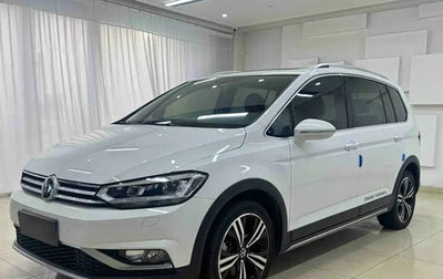 Volkswagen Touran III, 2022 год, 1 599 888 рублей, 1 фотография