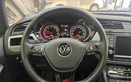 Volkswagen Touran III, 2022 год, 1 599 888 рублей, 10 фотография