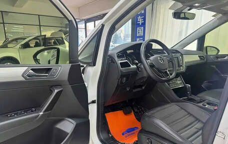 Volkswagen Touran III, 2022 год, 1 599 888 рублей, 9 фотография