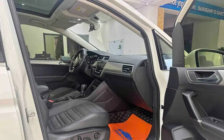 Volkswagen Touran III, 2022 год, 1 599 888 рублей, 18 фотография