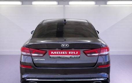 KIA Optima IV, 2019 год, 2 500 000 рублей, 3 фотография