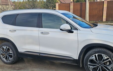Hyundai Santa Fe IV, 2019 год, 2 380 000 рублей, 3 фотография