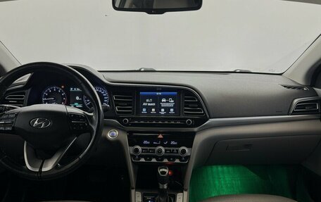 Hyundai Elantra VI рестайлинг, 2020 год, 1 850 000 рублей, 5 фотография