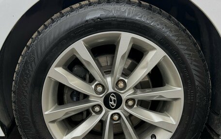 Hyundai Elantra VI рестайлинг, 2020 год, 1 850 000 рублей, 17 фотография