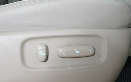 Toyota Land Cruiser 200, 2013 год, 3 819 000 рублей, 27 фотография