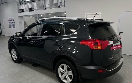 Toyota RAV4, 2013 год, 1 998 000 рублей, 4 фотография