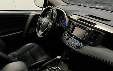 Toyota RAV4, 2013 год, 1 998 000 рублей, 17 фотография