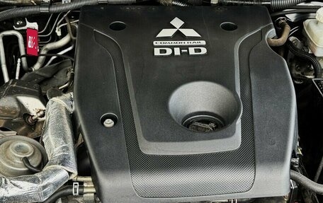 Mitsubishi Pajero Sport III рестайлинг, 2018 год, 3 050 000 рублей, 15 фотография