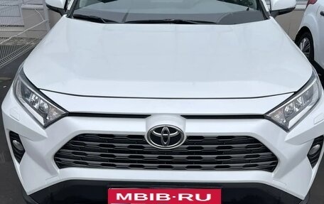 Toyota RAV4, 2021 год, 3 500 000 рублей, 11 фотография