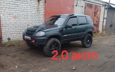 Chevrolet Niva I рестайлинг, 2003 год, 499 000 рублей, 1 фотография