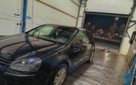 Volkswagen Golf V, 2004 год, 450 000 рублей, 3 фотография