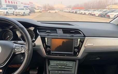 Volkswagen Touran III, 2021 год, 1 530 750 рублей, 11 фотография