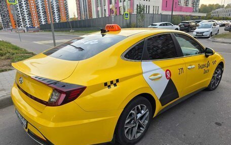 Hyundai Sonata VIII, 2021 год, 1 700 000 рублей, 2 фотография