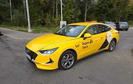 Hyundai Sonata VIII, 2021 год, 1 700 000 рублей, 3 фотография