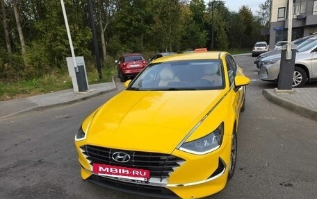 Hyundai Sonata VIII, 2021 год, 1 700 000 рублей, 7 фотография