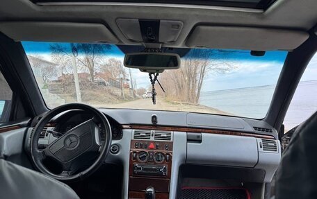 Mercedes-Benz E-Класс, 1996 год, 510 000 рублей, 7 фотография