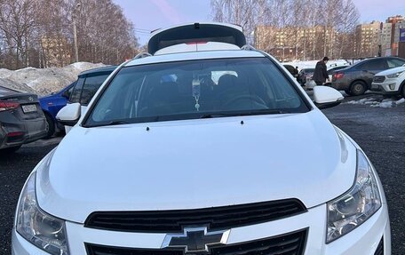 Chevrolet Cruze II, 2014 год, 850 000 рублей, 2 фотография