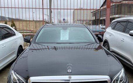 Mercedes-Benz E-Класс, 2019 год, 2 270 000 рублей, 3 фотография