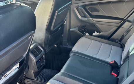 Volkswagen Tiguan II, 2018 год, 2 450 000 рублей, 8 фотография