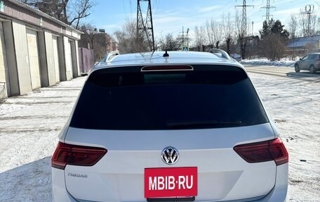 Volkswagen Tiguan II, 2018 год, 2 450 000 рублей, 6 фотография