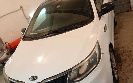 KIA Rio III рестайлинг, 2016 год, 580 000 рублей, 2 фотография