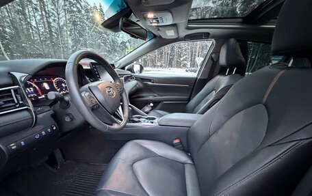 Toyota Camry, 2023 год, 3 700 000 рублей, 8 фотография